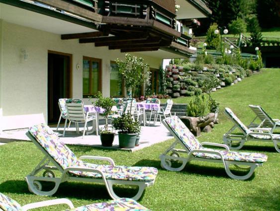 Hotel-Pension Flora ซาลบาคฮินเทอร์เกลมม์ ภายนอก รูปภาพ