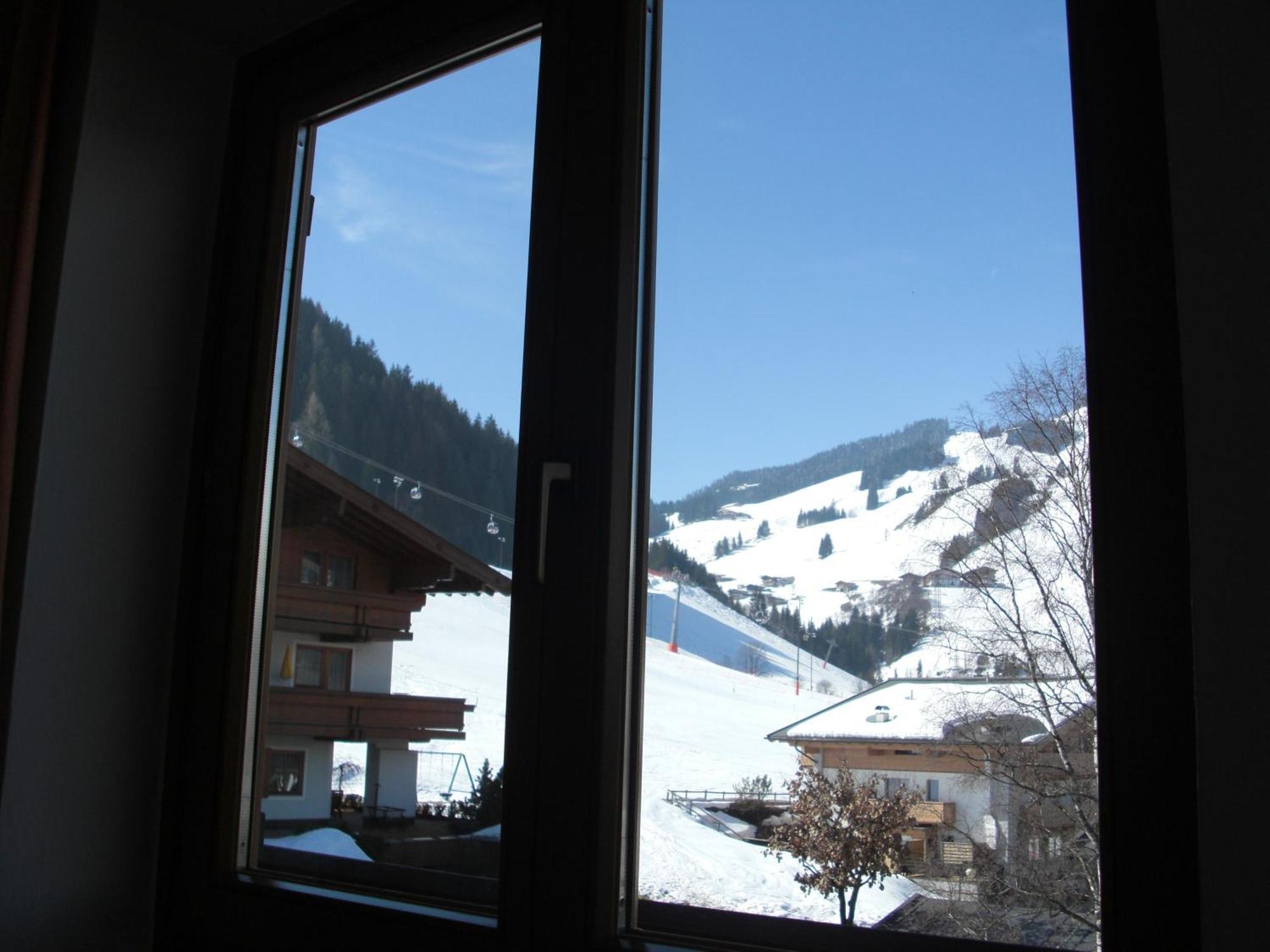 Hotel-Pension Flora ซาลบาคฮินเทอร์เกลมม์ ห้อง รูปภาพ